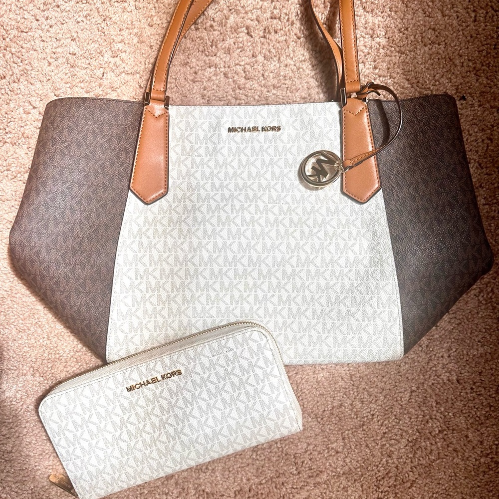 Michael kors purse and wallet